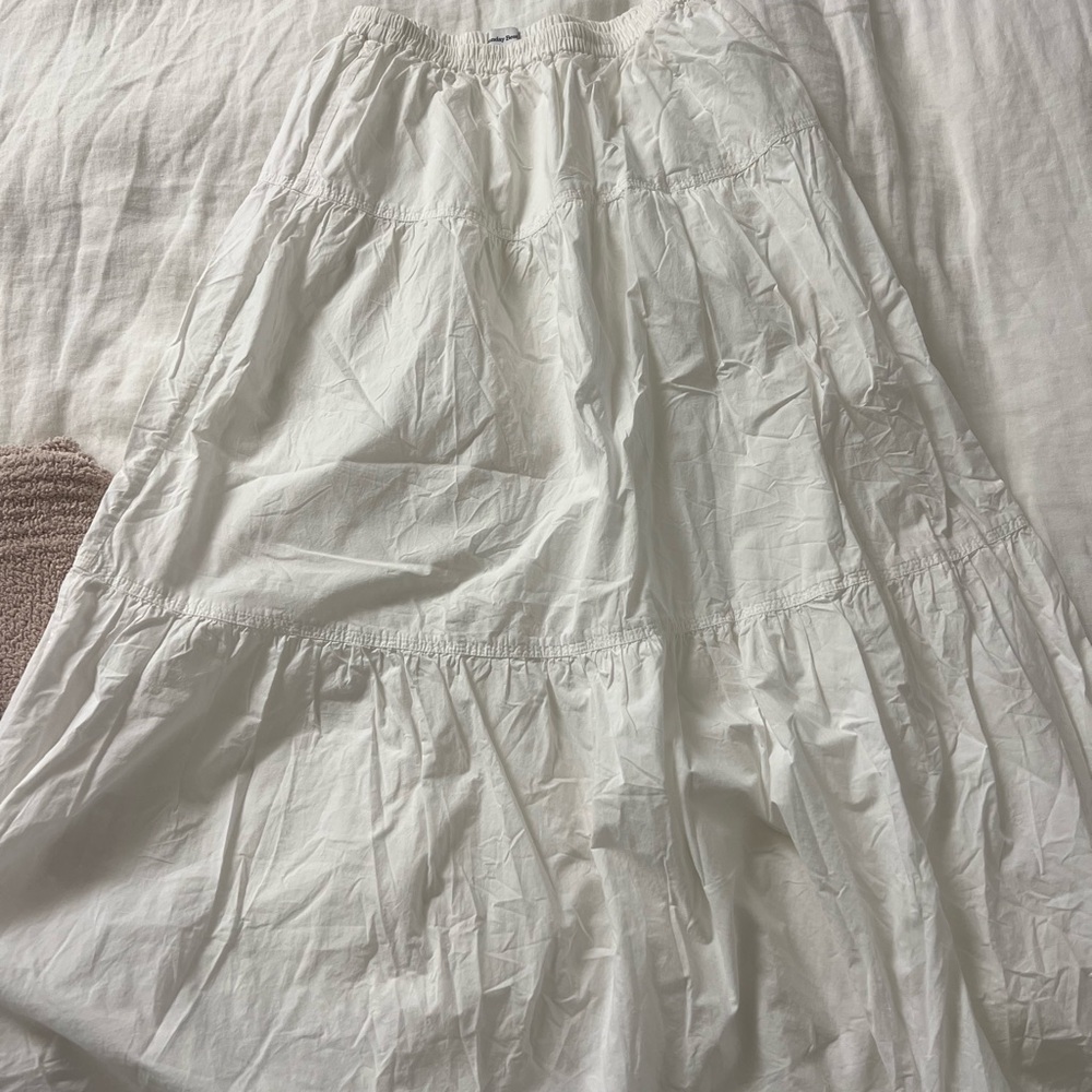 aritzia sunday best white tiered maxi skirt